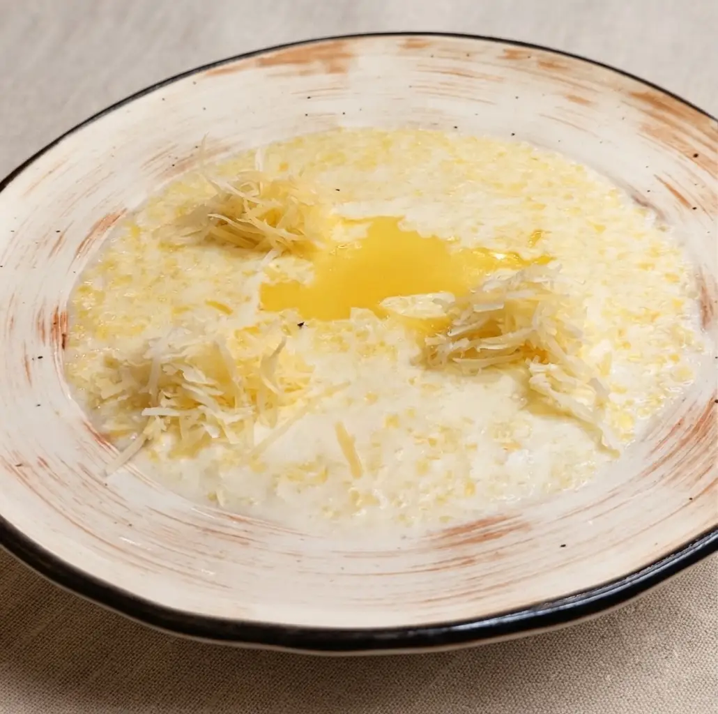 Кукурузная каша с пармезаном